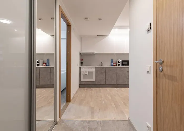 Center Parking Space דירה