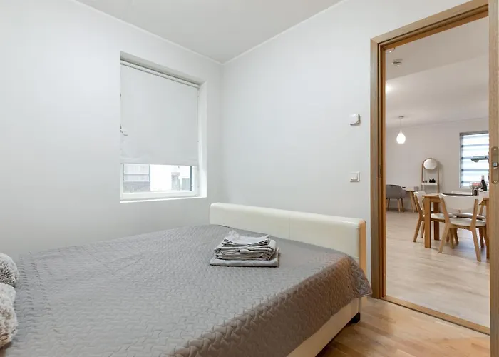 Center Parking Space דירה