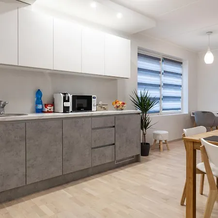 Center Parking Space