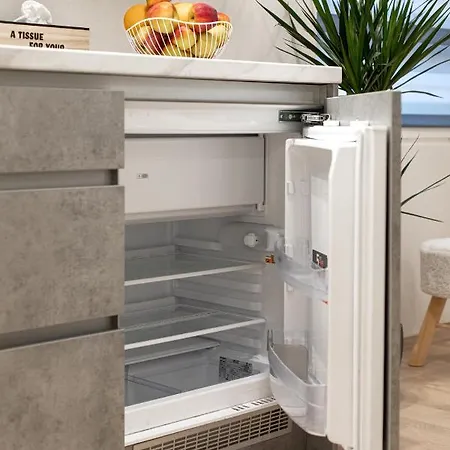 Center Parking Space 아파트 *