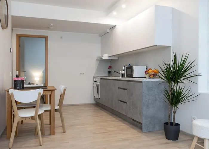 Center Parking Space